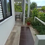House Eugenia 아파트 사르티