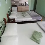 House Eugenia * 사르티
