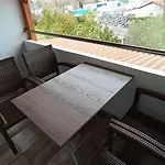 House Eugenia 사르티
