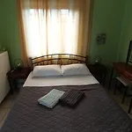 House Eugenia 아파트 *