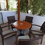 House Eugenia * 사르티