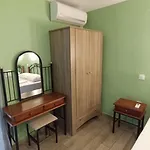 House Eugenia * 사르티