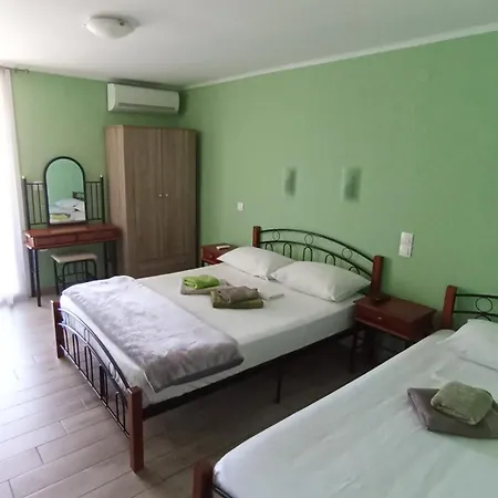 House Eugenia Apartment *