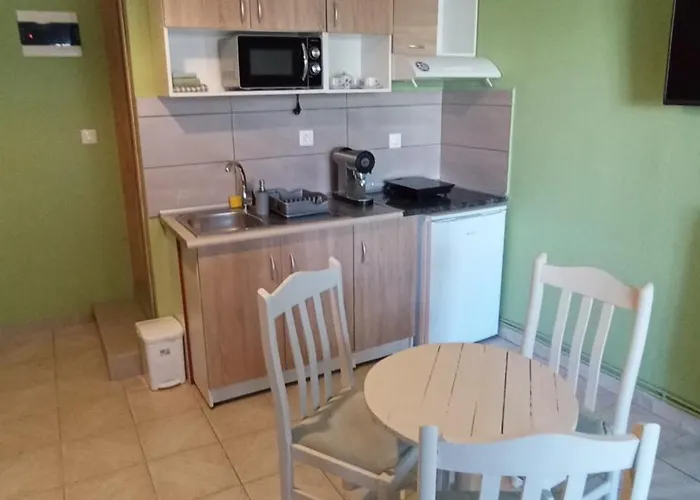 House Eugenia Szárti