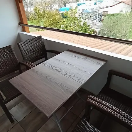 House Eugenia 사르티
