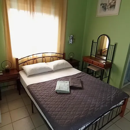 House Eugenia * 사르티